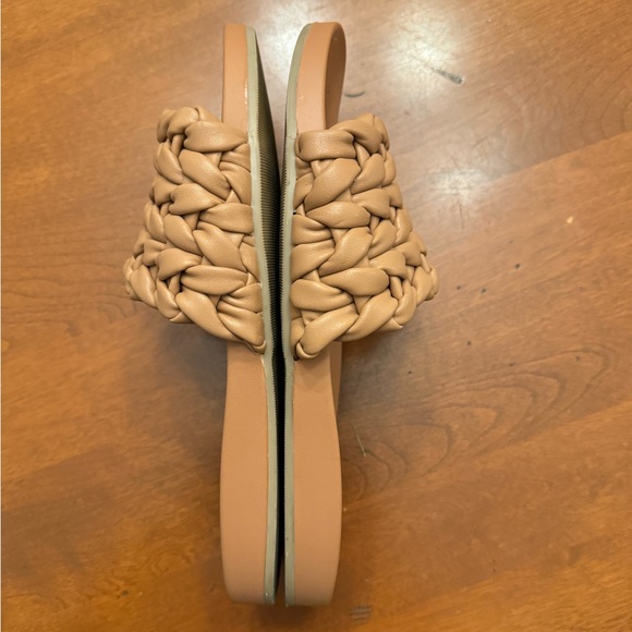 Universal Thread Sandals Size 9 - Picture 4 of 6